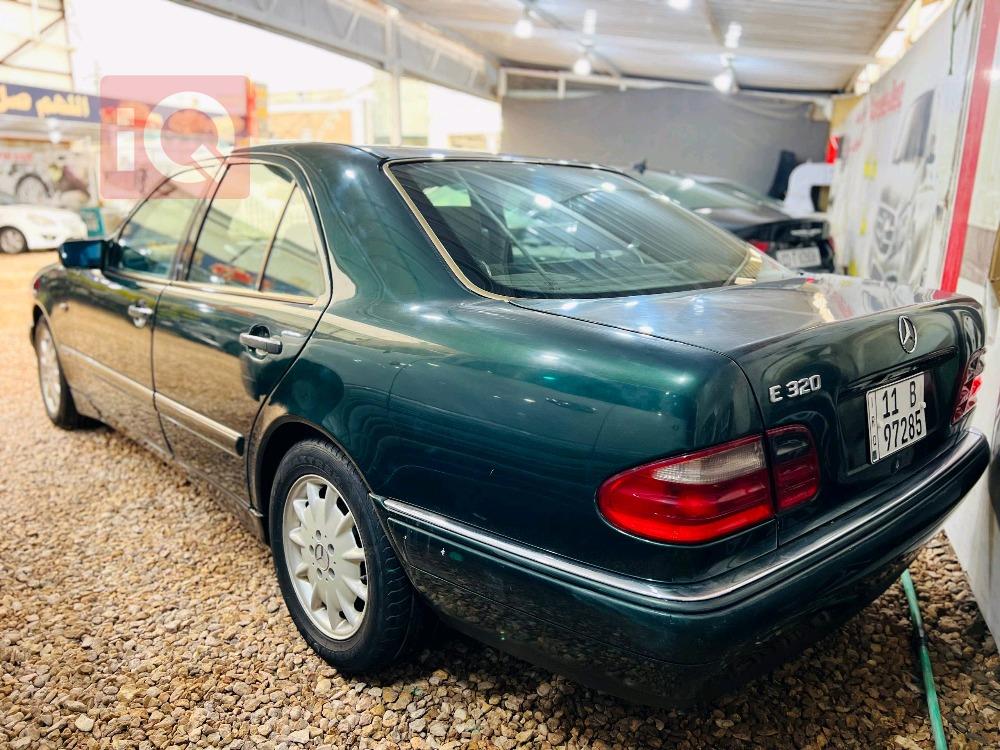 مرسيدس بنز E-Class